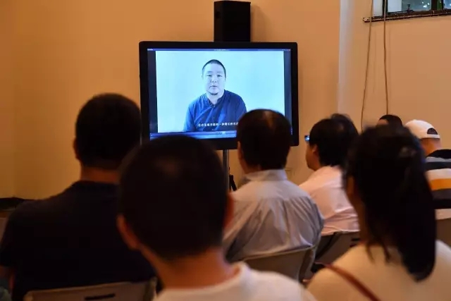 上海的都会更新，，地标性修建