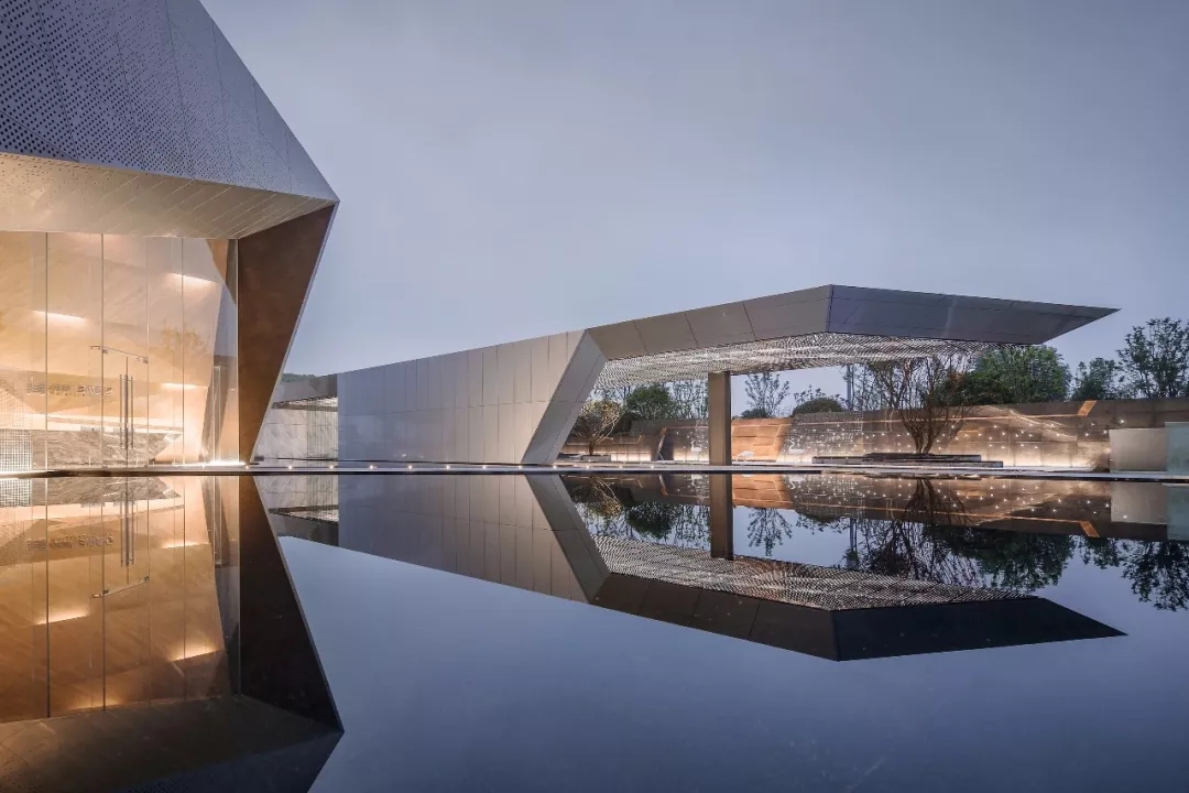 倒影 by苏圣亮，，，AGGAME修建设计